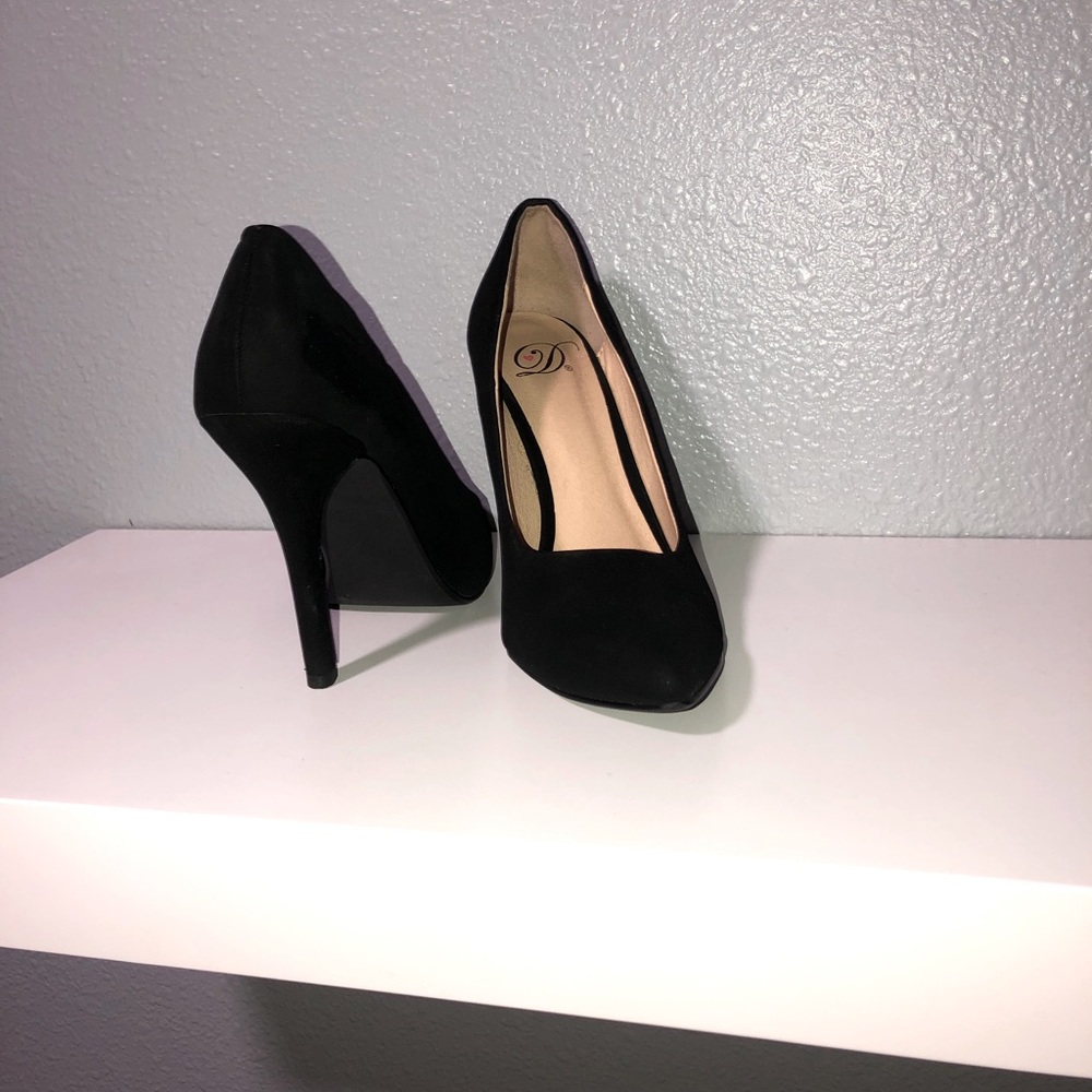 Black heels